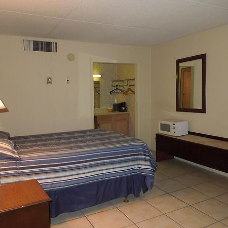 Central Plaza Hotel Cheyenne Exterior foto
