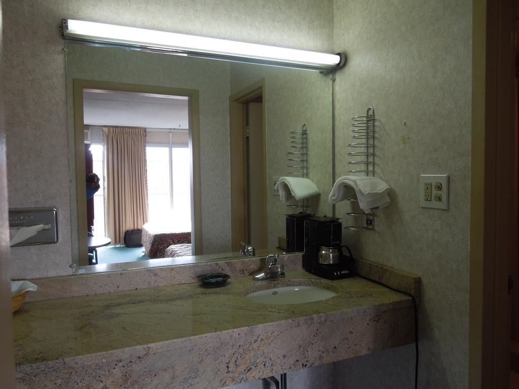 Central Plaza Hotel Cheyenne Quarto foto